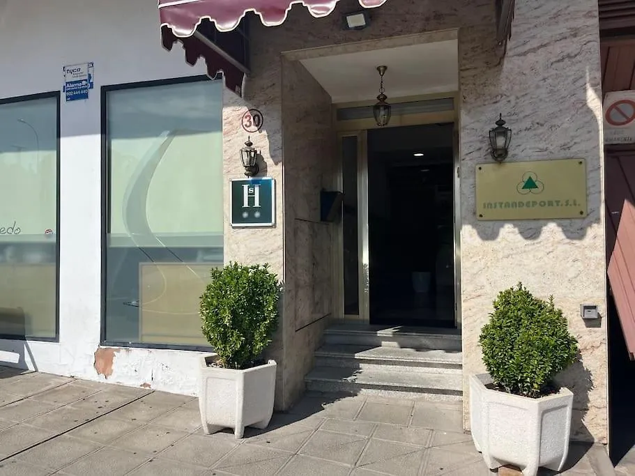 Apartamento Castilla 30 Bis - Parking Publico Gratuito Toledo 0*,  Spain